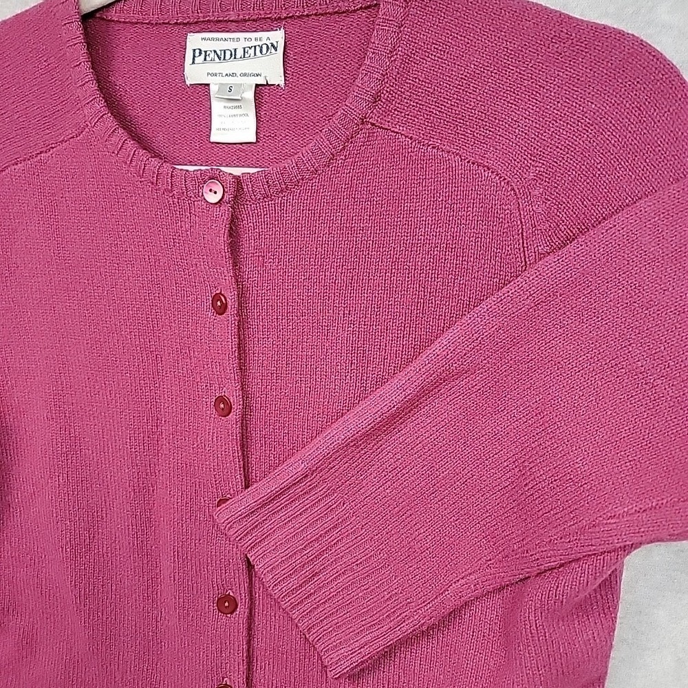 PENDLETON LambsWool Cardigan Magenta Pink with Buttons Women's Sz S Quiet Luxury